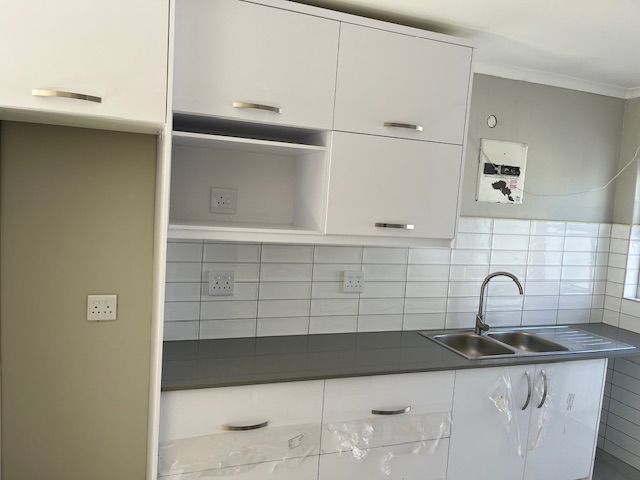 2 Bedroom Property for Sale in Plattekloof Glen Western Cape